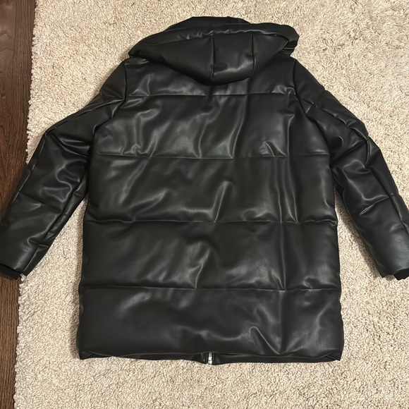 Zara puffer jacket - Picture 3 of 3